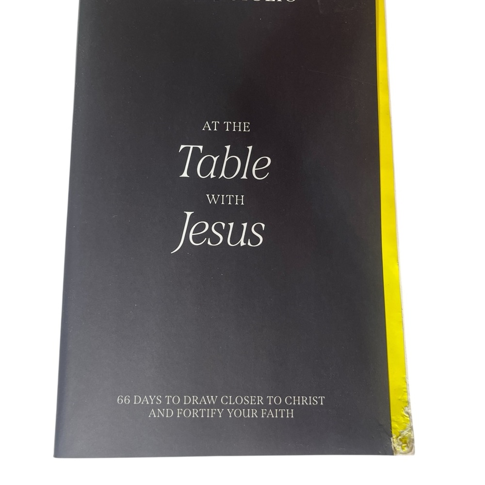 At the Table with Jesus by Louie Giglio – 66 Days to Draw Closer to Christ